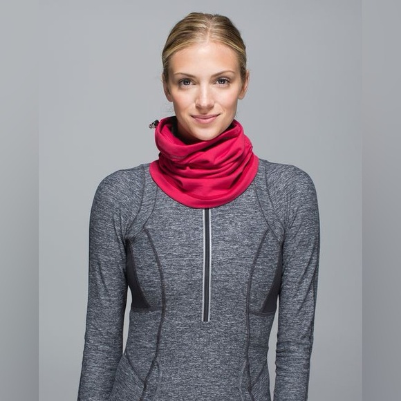 Lululemon Run With Me Neck Warmer - Picture 4 of 8